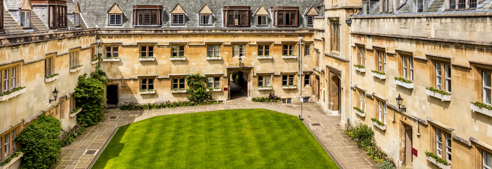 Pembroke College University of Oxford